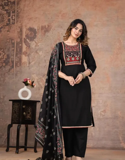 Vibrant Floral Print Kurta - Black