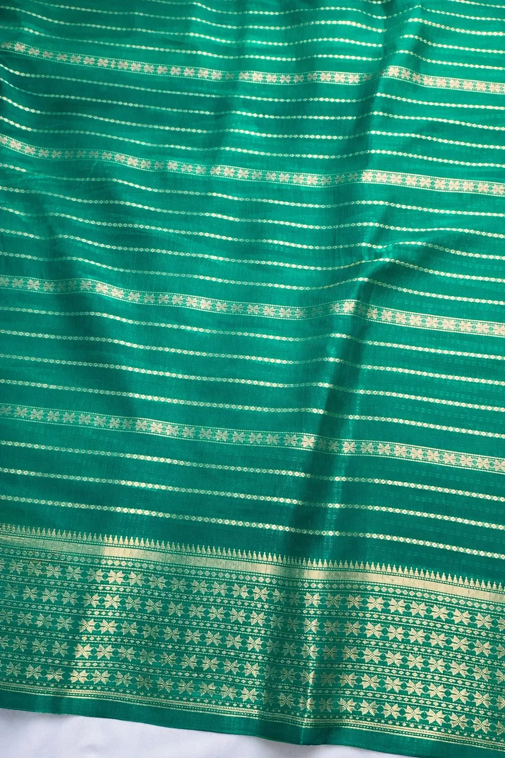 Premium Creap Silk Saree - Bottle Green - Image 3