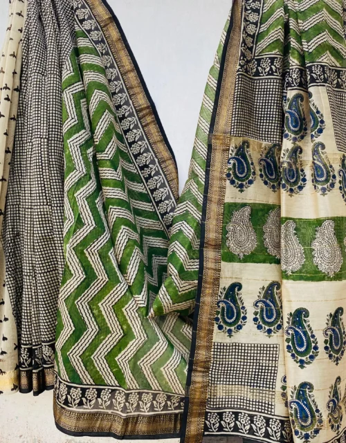 Traditional Handblock Printed Maheshwari Silk Sarees - Green and Ivory
