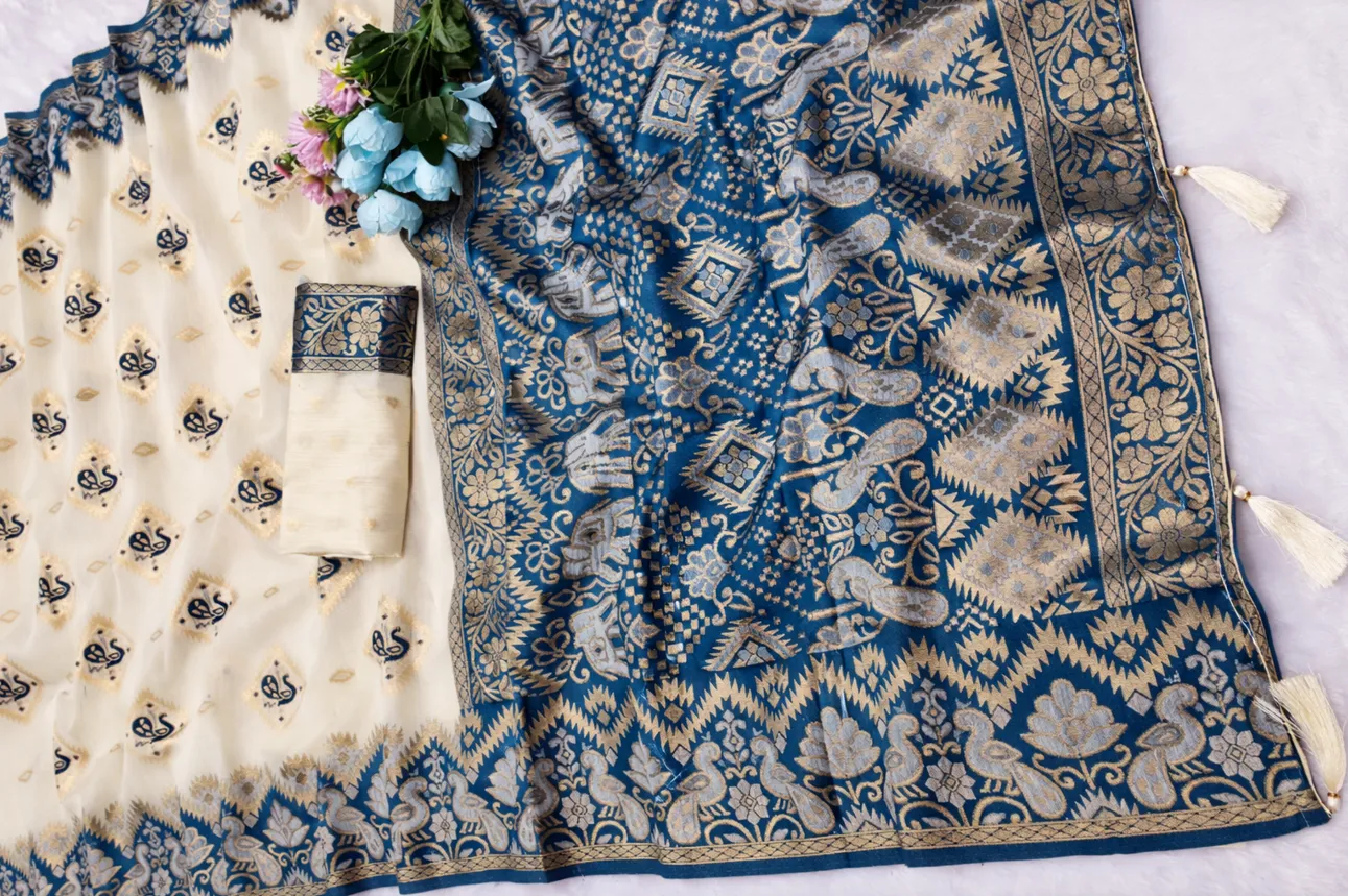 Ivory White & Sapphire Cotton Silk Saree with Beautiful Contrast Peacock Border and tassels - Image 3