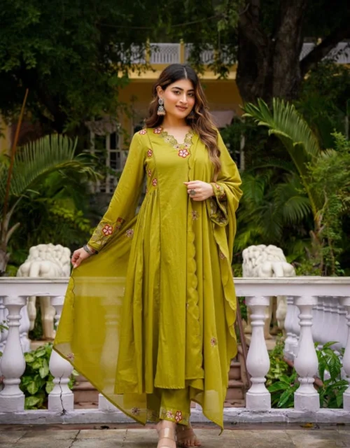 Chanderi Silk Lime Green Floral Embroidered 3-Piece Kurta with Organza Duptta